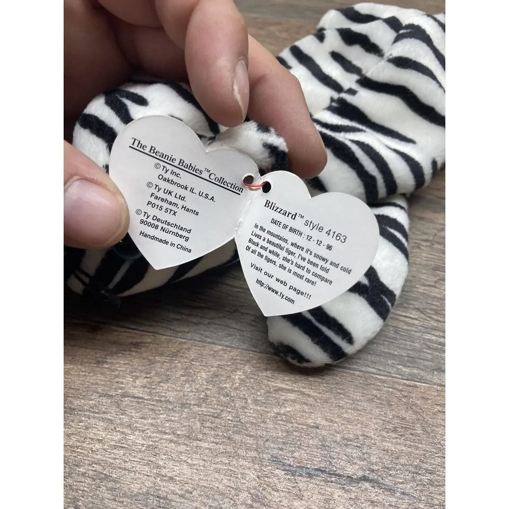 TY Beanie Baby - BLIZZARD the White Tiger (9 inch)‎